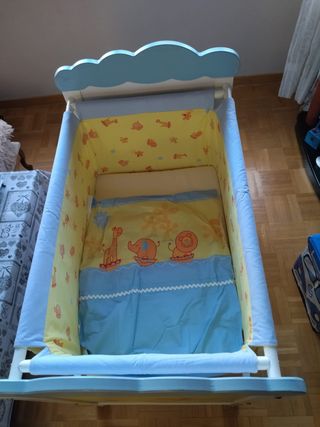 Mini cuna de bebe - vintage - preciosa