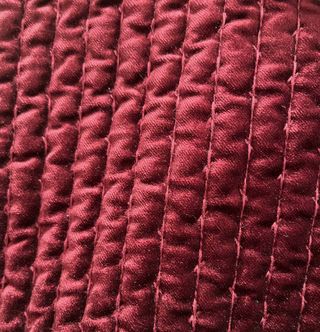 EDREDÓN TERCIOPELO RAYAS Zara Home