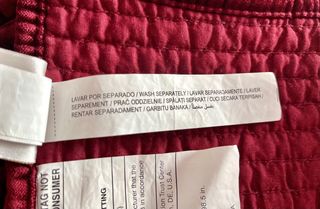 EDREDÓN TERCIOPELO RAYAS Zara Home