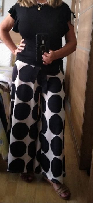 pantalón palazzo muy fluido 