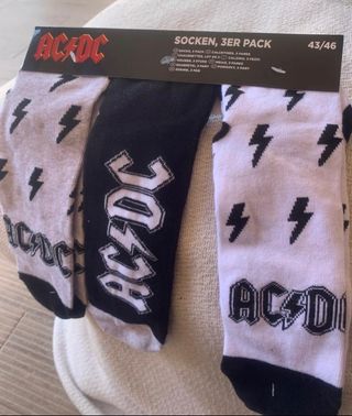 Calcetines oficiales AC/DC .3 pares.