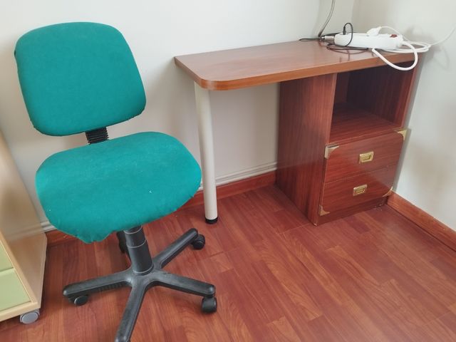 Mesa y Silla de Estudio