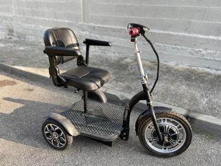 Moto eléctrica movilidad reducida