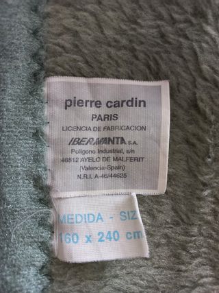 Manta PIERE CARDIN