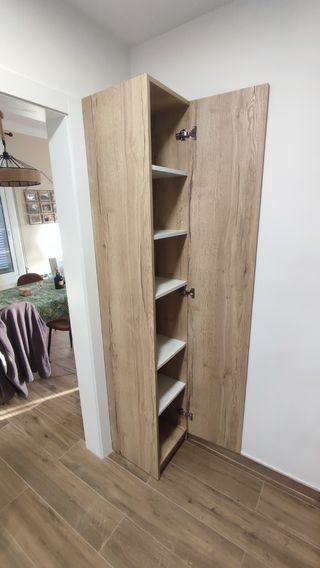 Carpintero y montador de muebles, cocinas, manitas