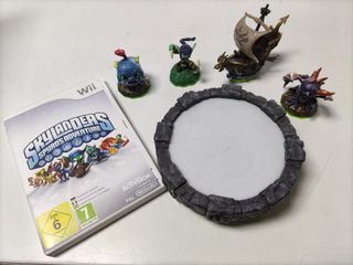 JUEGO WII SKYLANDERS + PORTAL + 4 FIGURAS