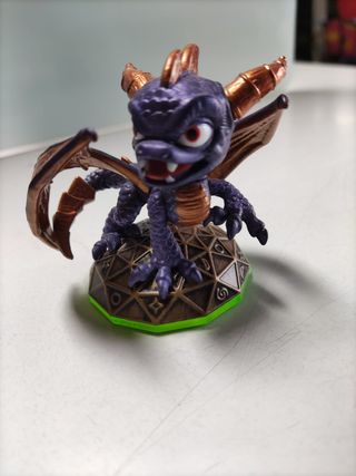 JUEGO WII SKYLANDERS + PORTAL + 4 FIGURAS