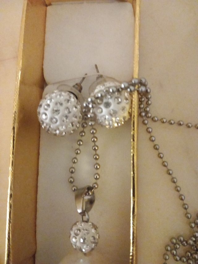 setvcollana e orecchini