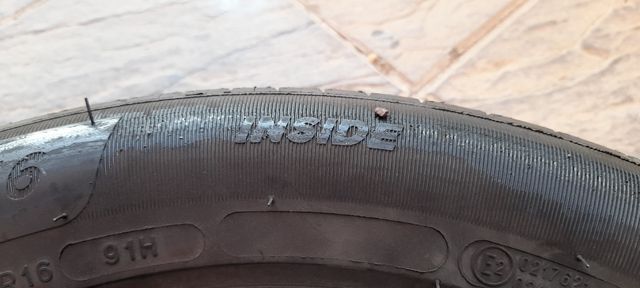 un neumático michelín 