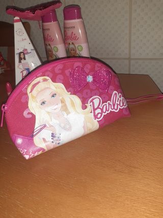Barbie Trousse, prodotti toilette, profumo spray..
