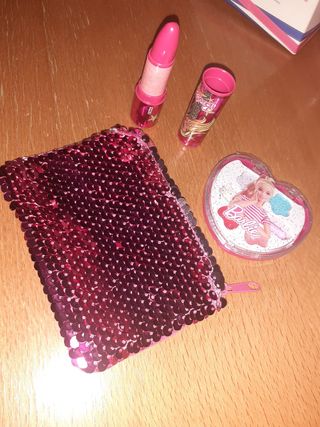Barbie Trousse, prodotti toilette, profumo spray..
