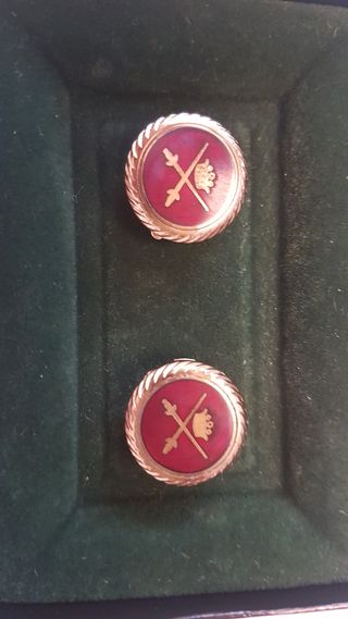 Gemelos y alfiler de corbata