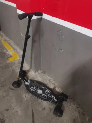 Patinete para adultos de Decathlon.