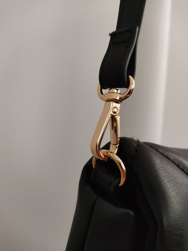 bolso negro SIN ESTRENAR