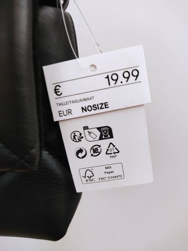 bolso negro SIN ESTRENAR