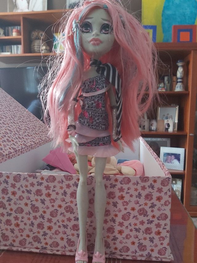 se vende monster high