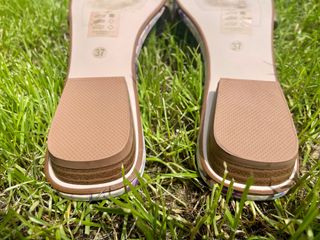 Sandalia/ pala con flores bordadas y pasamaner