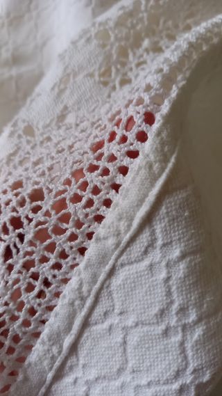 copriletto matrimoniale in cotone con pizzo uncine