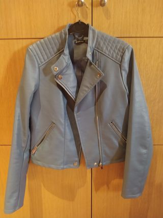 cazadora piel Stradivarius 