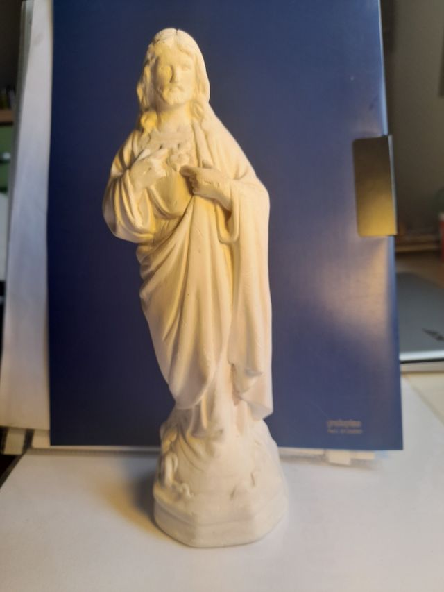 Jesús, de escayola, 23 Cms.de alto
