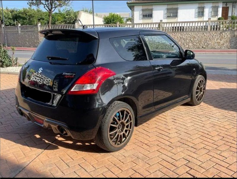 Suzuki Swift Sport 2013 - foto 1