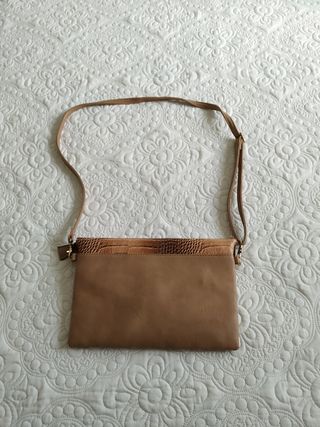 Bolso tipo sobre grande marrón