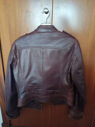 Cazadora de piel mujer