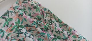 Pantalon floral fresquito.