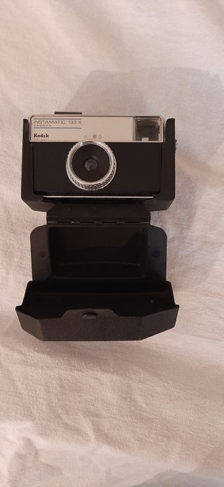 camara de pelicula vintage kodak instamatic 133