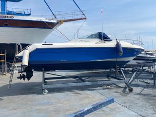 Rinker 230 Festiva ESTROPEADA urge venta