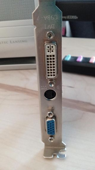 Tarjeta gráfica ATI CGA-9258AR 128MB