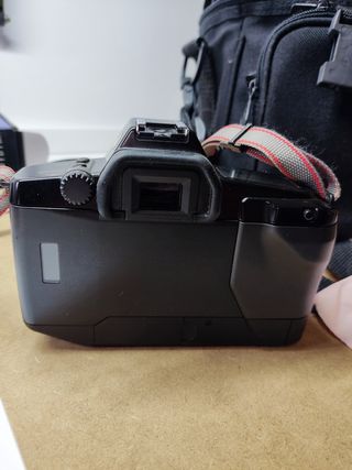 Cámara de fotos Reflex Canon 620/650