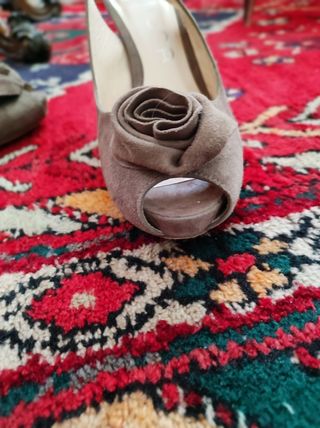 Zapatos slingback UNISA