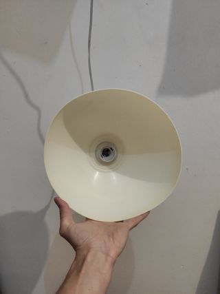 lámpara plástico blanca