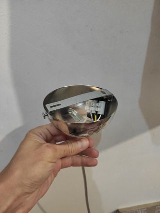 lámpara plástico blanca