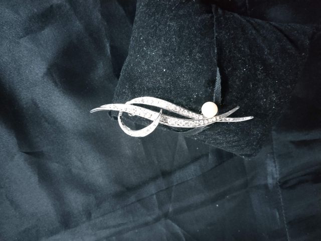 BROCHE CON PERLA