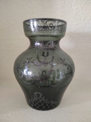 Jarrón de cristal verde