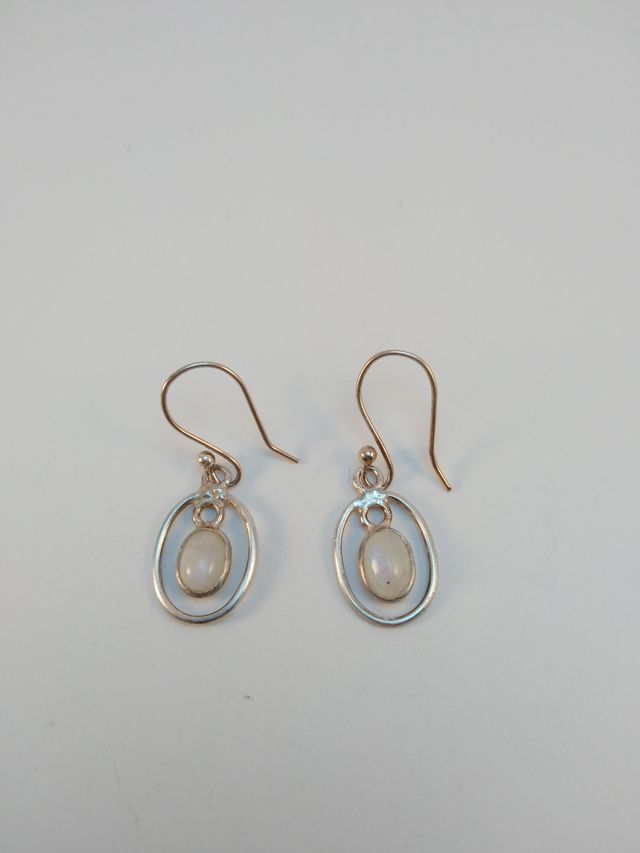 PENDIENTES DE PIEDRA LUNA