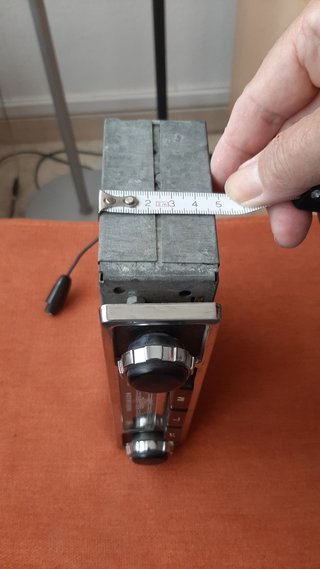 RADIO ANTIGUA DE COCHE