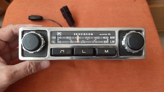 RADIO ANTIGUA DE COCHE
