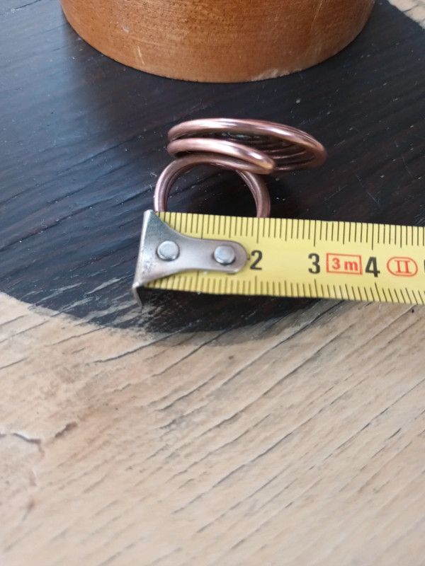 Anello in ferro battuto con spirale