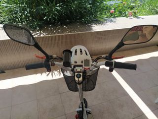 patinete eléctrico con sillín