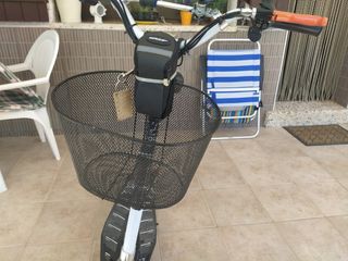 patinete eléctrico con sillín