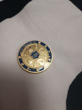 imán moneda carlos III Inglaterra
