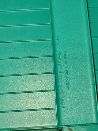 Máquina de escribir Olivetti Studio 45 turquesa