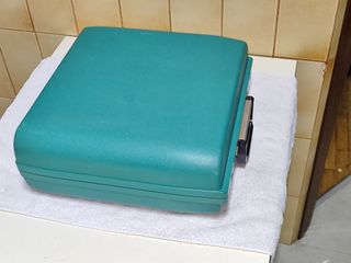 Máquina de escribir Olivetti Studio 45 turquesa