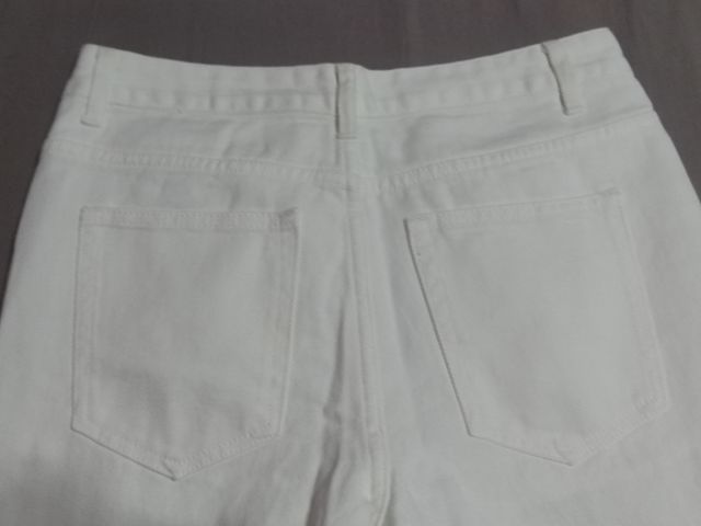 Jeans de hombre de pierna recta .