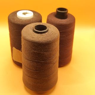 6 conos/bobinas hilo