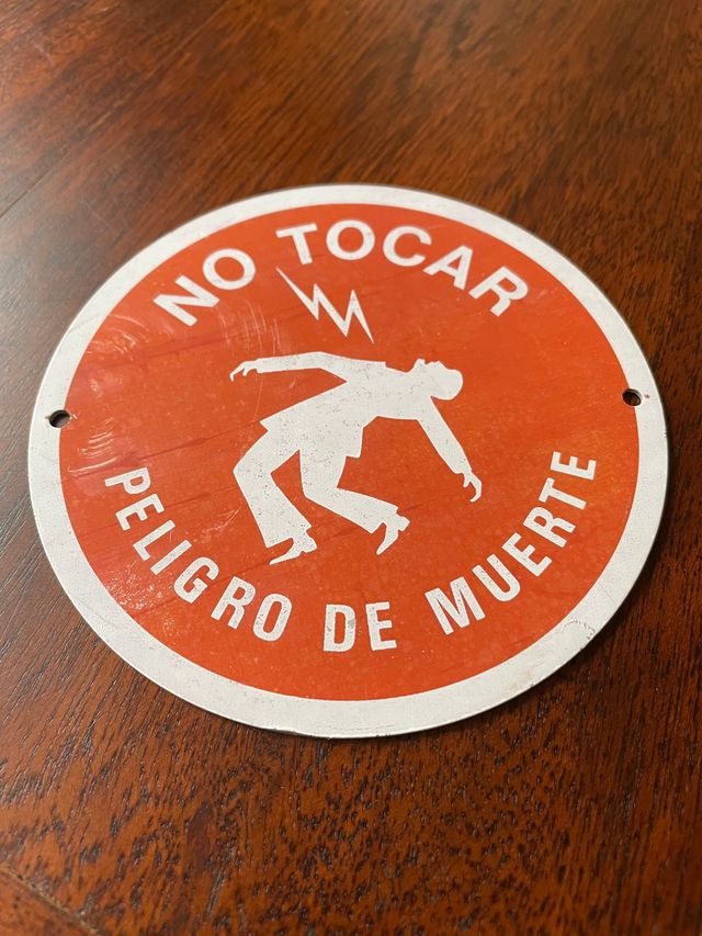 Vecchia piastra ad alta tensione