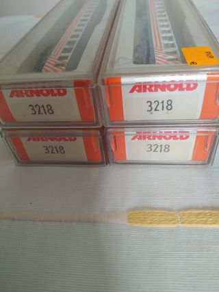 Set 4 vagones regionales Arnold (antiguos)Ref 3218